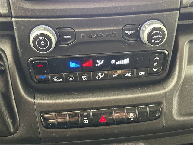 Used 2024 RAM ProMaster 2500 w/ Convenience Group image 14