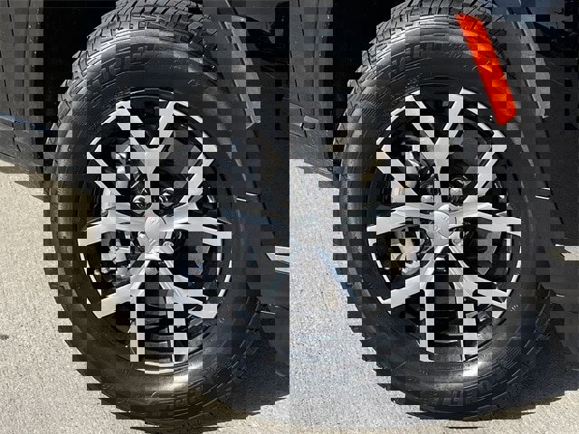 Used 2025 Jeep Grand Cherokee L Limited image 10