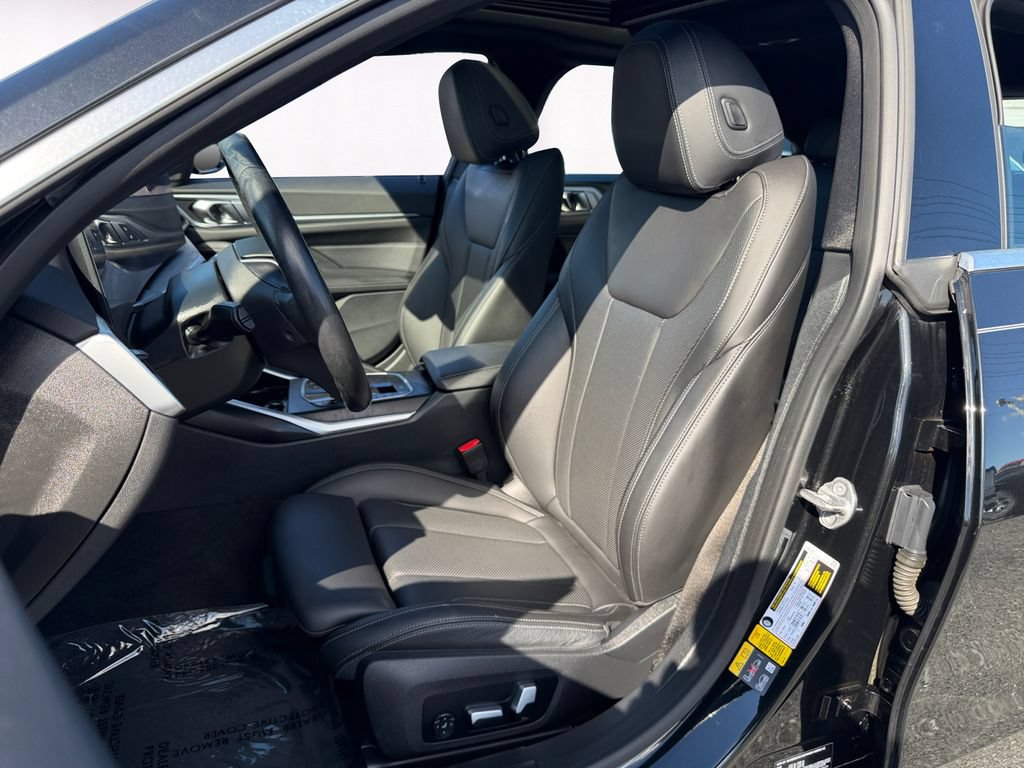 Used 2022 BMW i4 eDrive40 w/ Premium Package RWD image 9