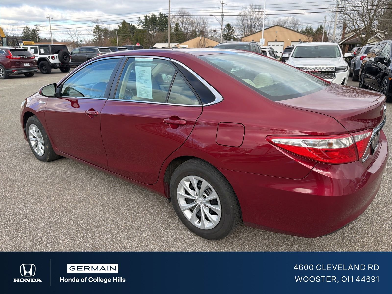 Used 2015 Toyota Camry LE w/ Four Season Floor Mat Package image 8