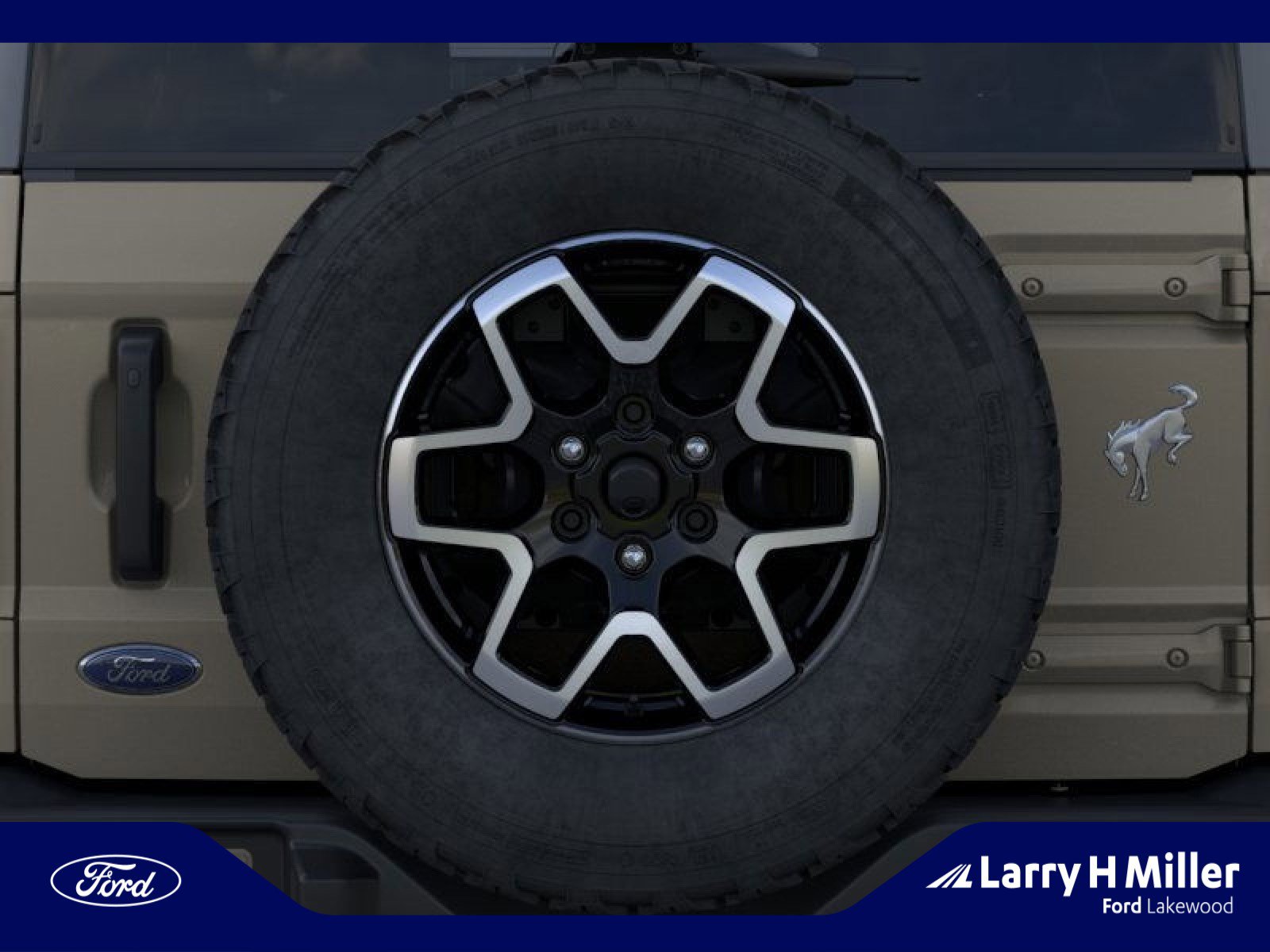 New 2026 Ford Bronco Outer Banks image 24