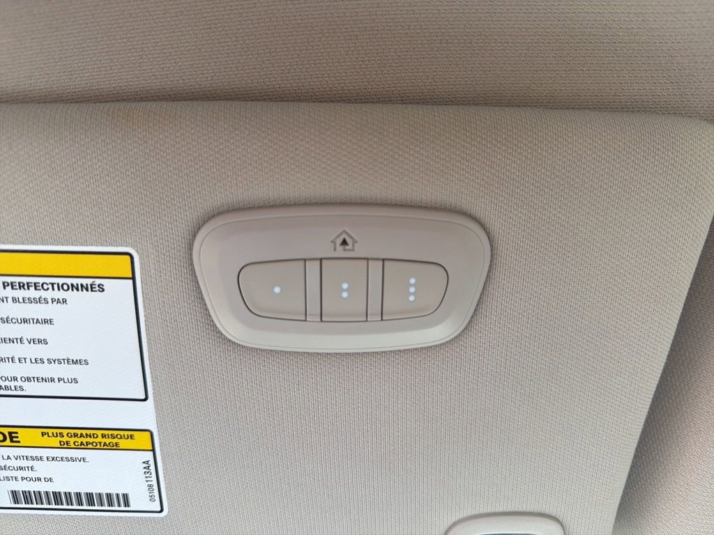 Used 2018 Jeep Cherokee Overland w/ Technology Group image 54