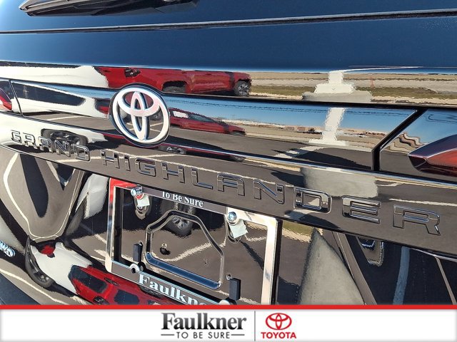 Certified 2025 Toyota Grand Highlander AWD Hybrid image 30