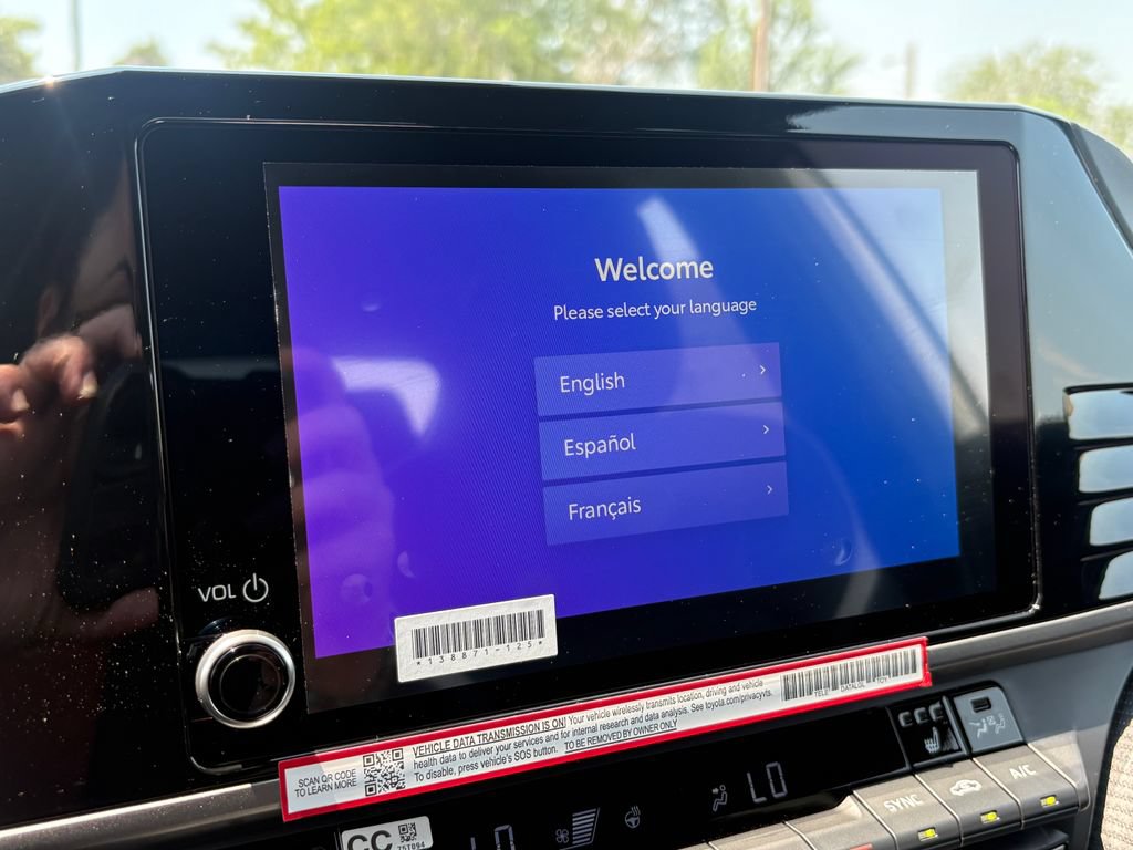 New 2026 Toyota Camry Hybrid FWD image 28