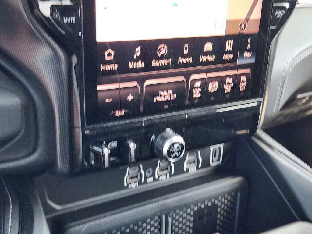 New 2026 RAM 2500 Limited image 13