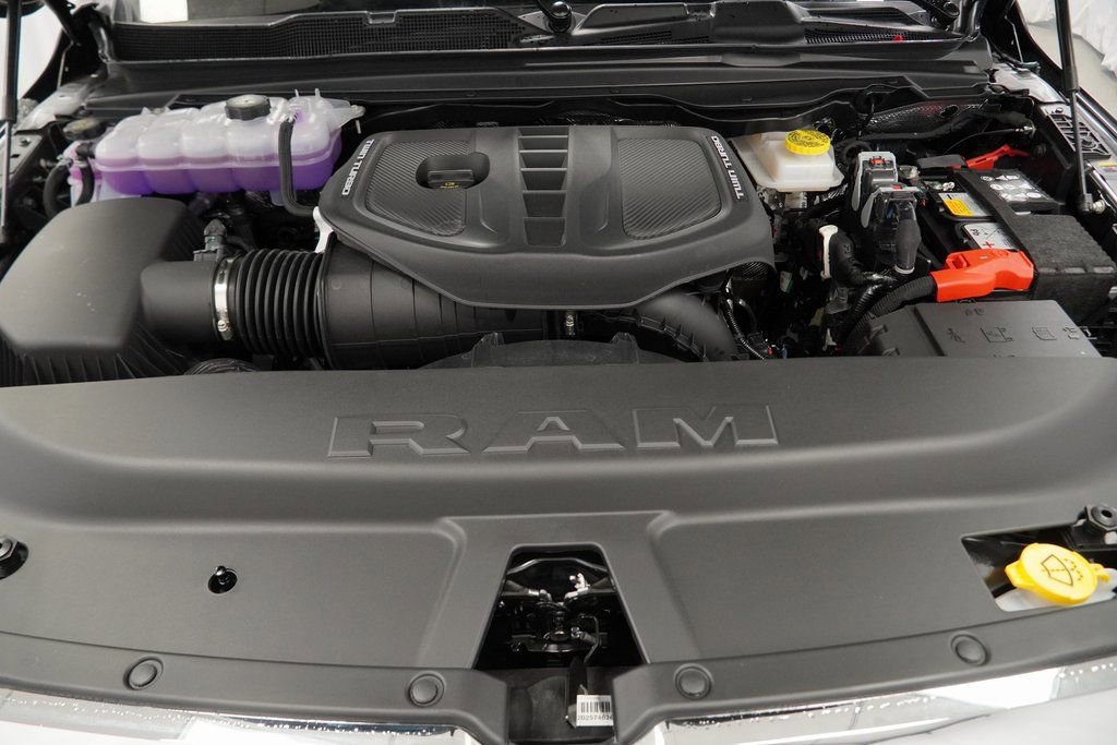 New 2026 RAM 1500 Limited w/ Body Color Bumper Group image 36