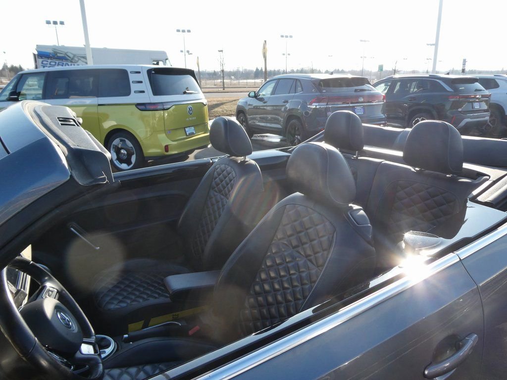 Used 2019 Volkswagen Beetle 2.0T SE image 17
