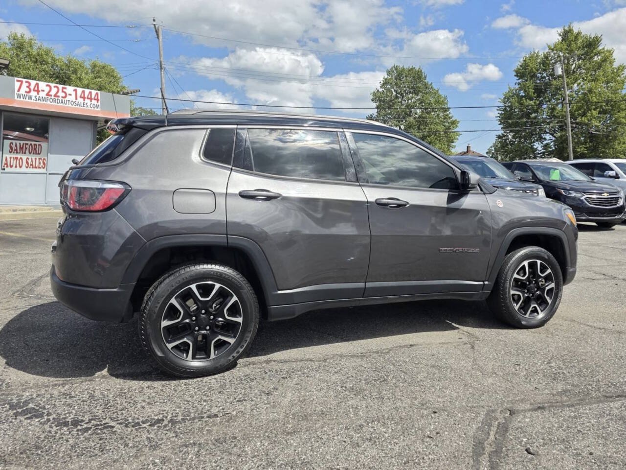Used 2019 Jeep Compass Trailhawk w/ Leather Interior Group AWD/4WD image 10