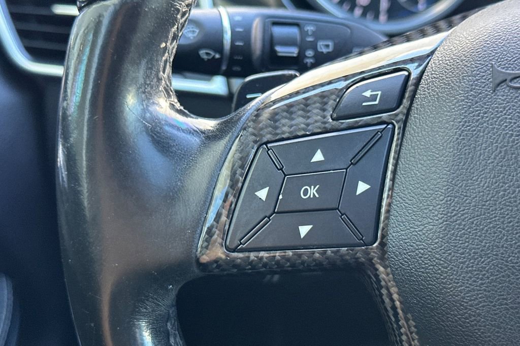 Used 2016 Mercedes-Benz GL 550 4MATIC image 28