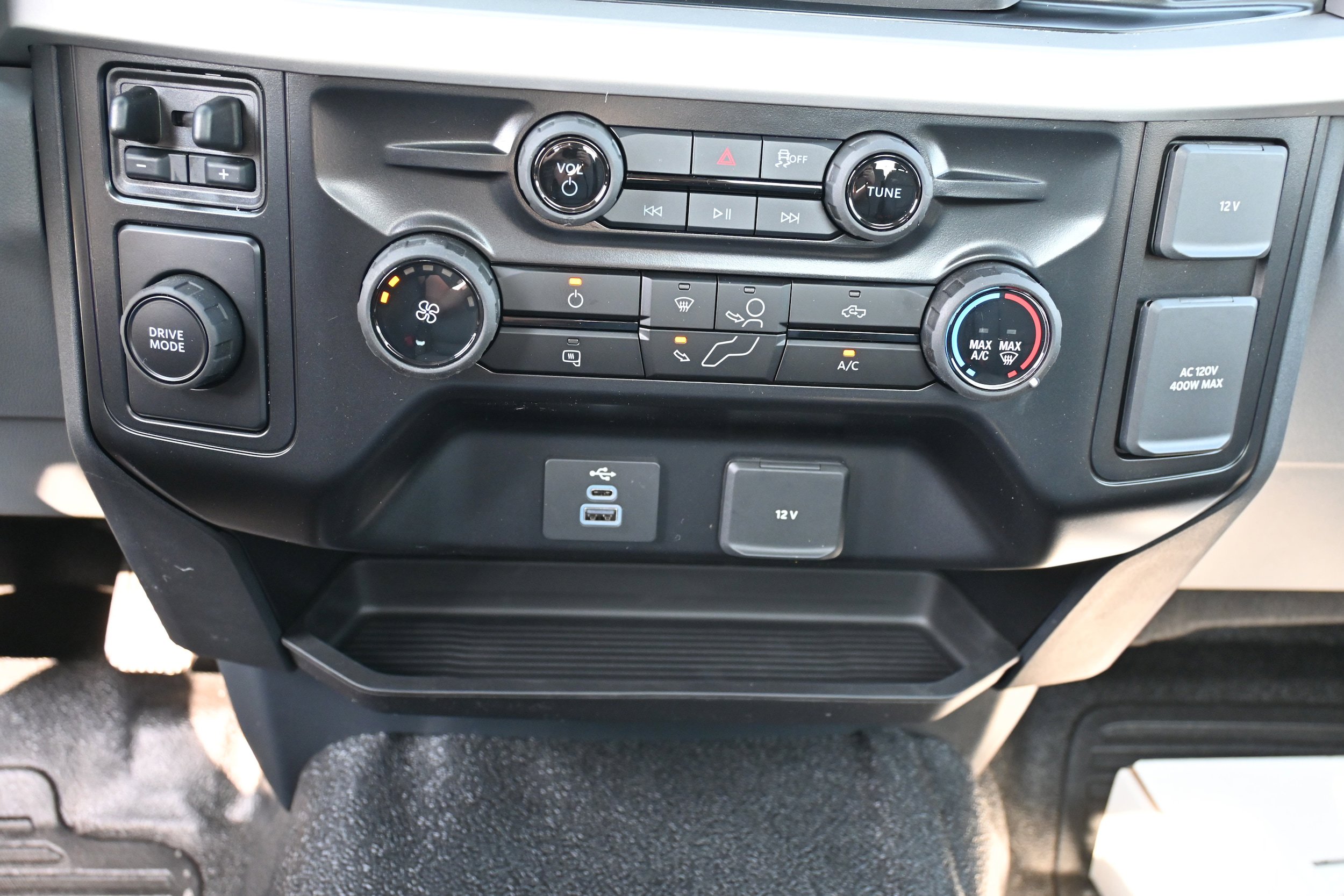 New 2026 Ford F550 2WD Regular Cab Super Duty image 11