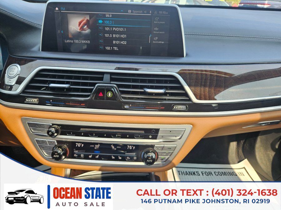 Used 2020 BMW 750i xDrive w/ Executive Package AWD/4WD image 21