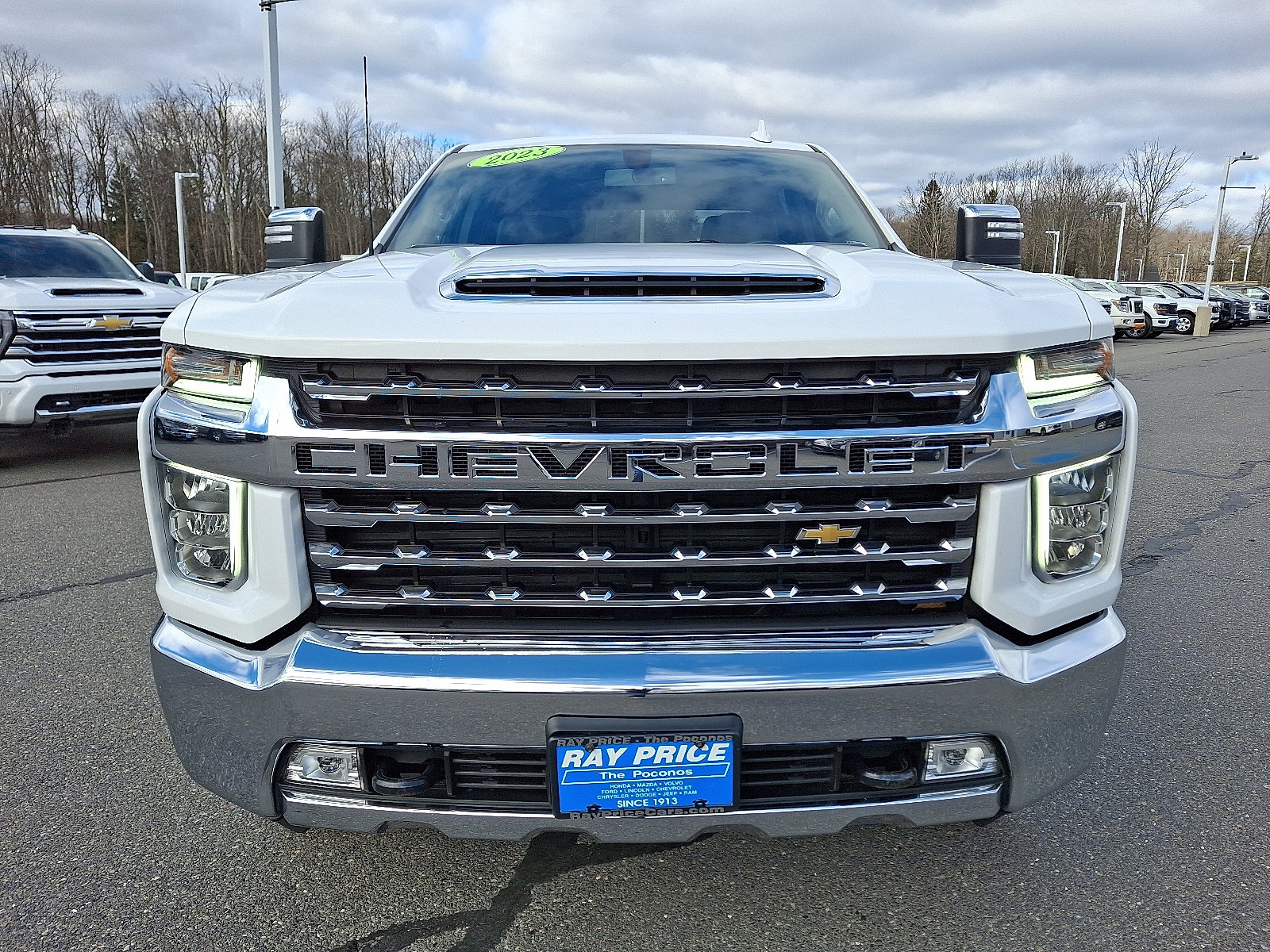 Used 2023 Chevrolet Silverado 2500 LTZ image 2