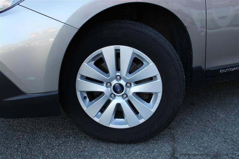 Used 2019 Subaru Outback 2.5i Premium AWD/4WD image 9