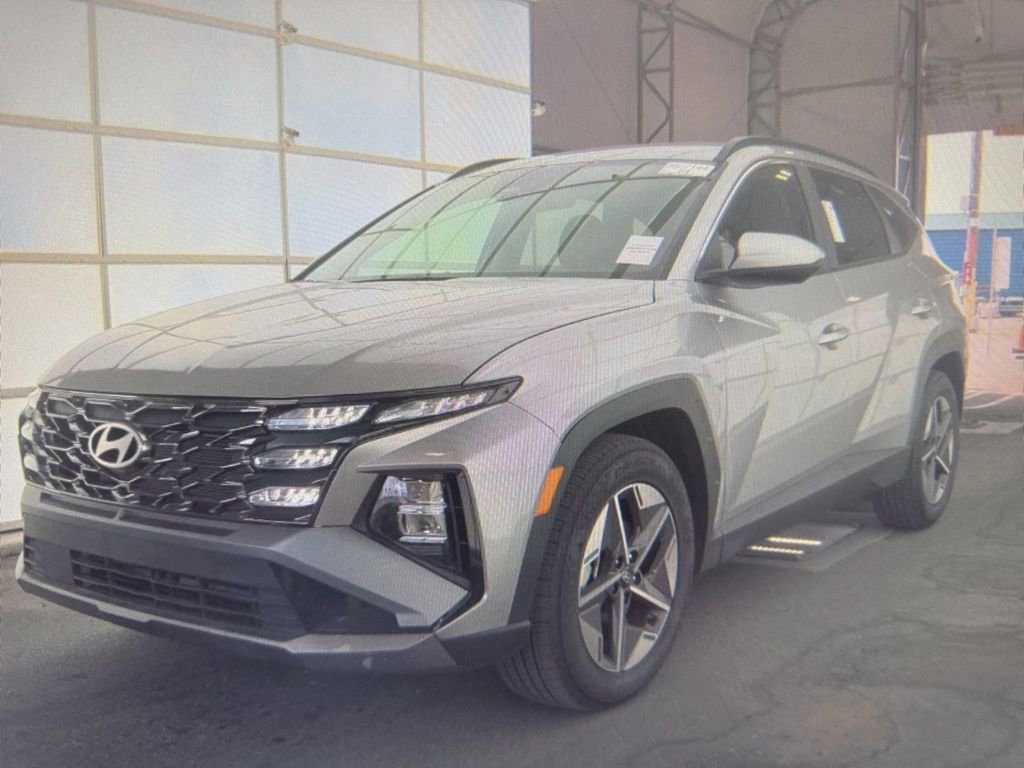 Used 2025 Hyundai Tucson SEL image 2