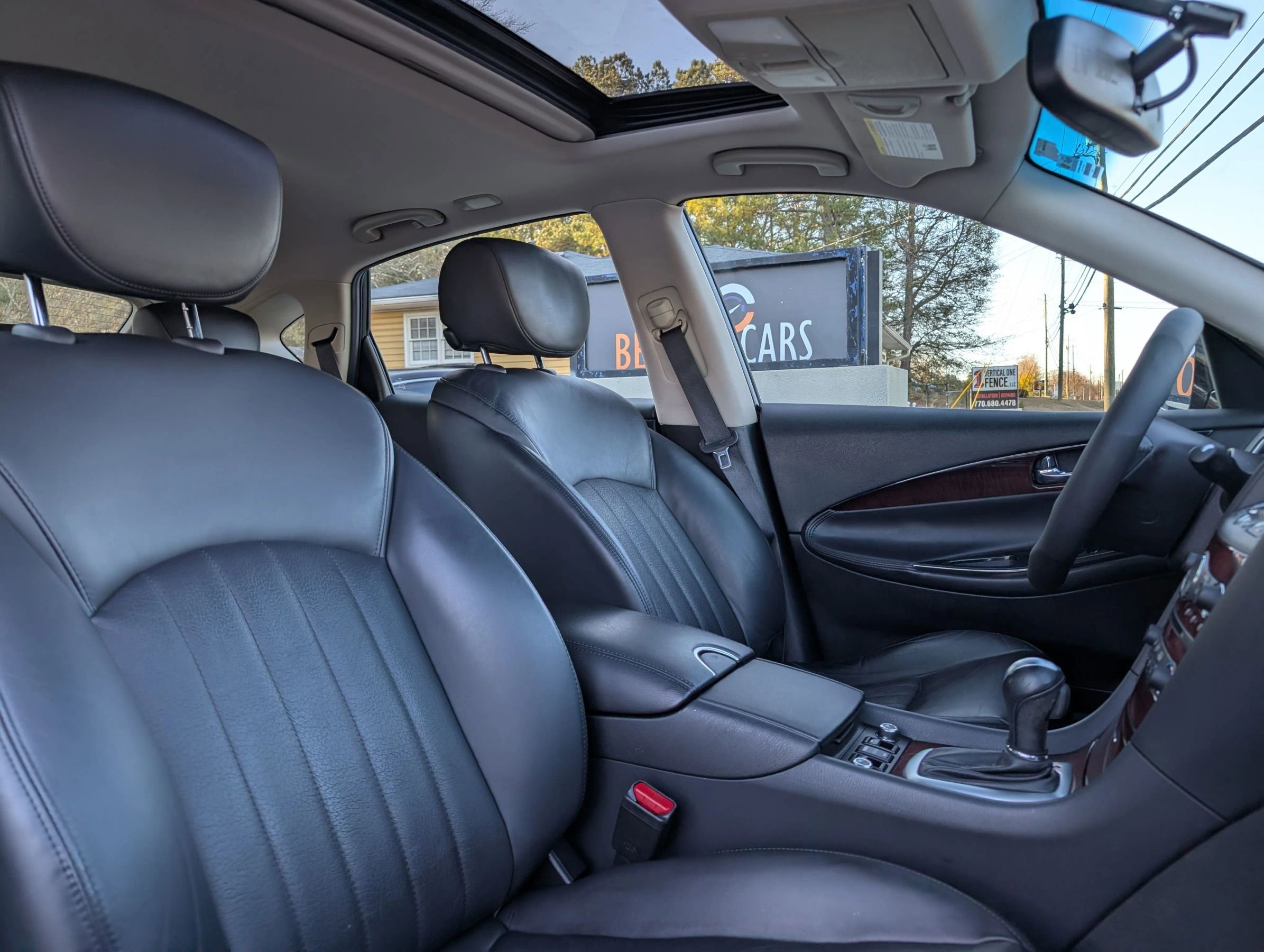 Used 2016 INFINITI QX50 AWD w/ Deluxe Touring Package image 42