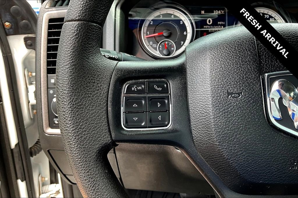 Used 2018 RAM 3500 Tradesman w/ Chrome Appearance Group RWD image 11