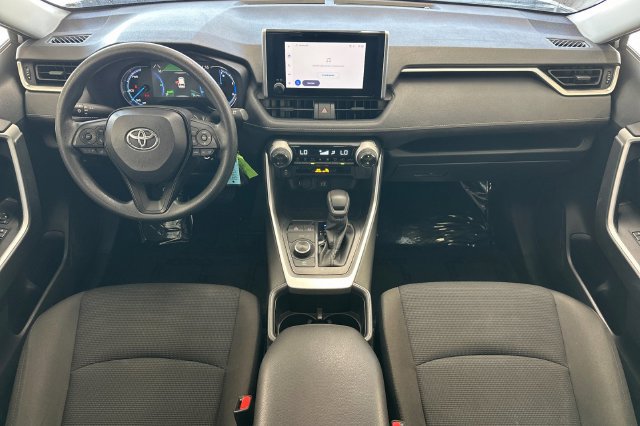 Certified 2025 Toyota RAV4 LE AWD/4WD image 17