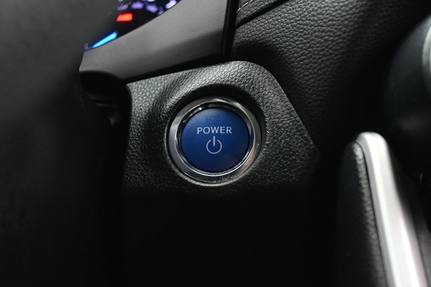 Used 2022 Toyota RAV4 XLE AWD/4WD image 22