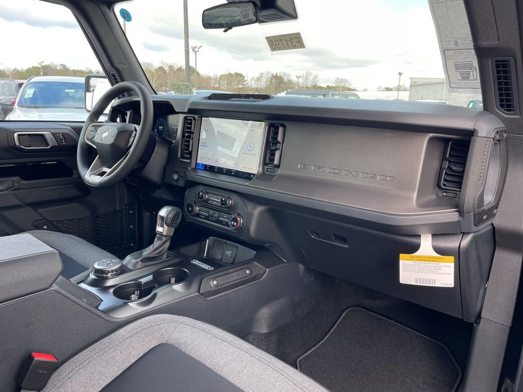 New 2025 Ford Bronco 2-Door AWD/4WD image 7