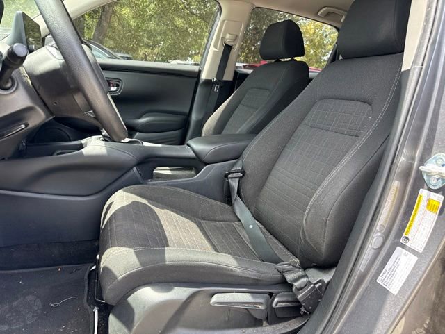 Used 2025 Honda HR-V LX image 5