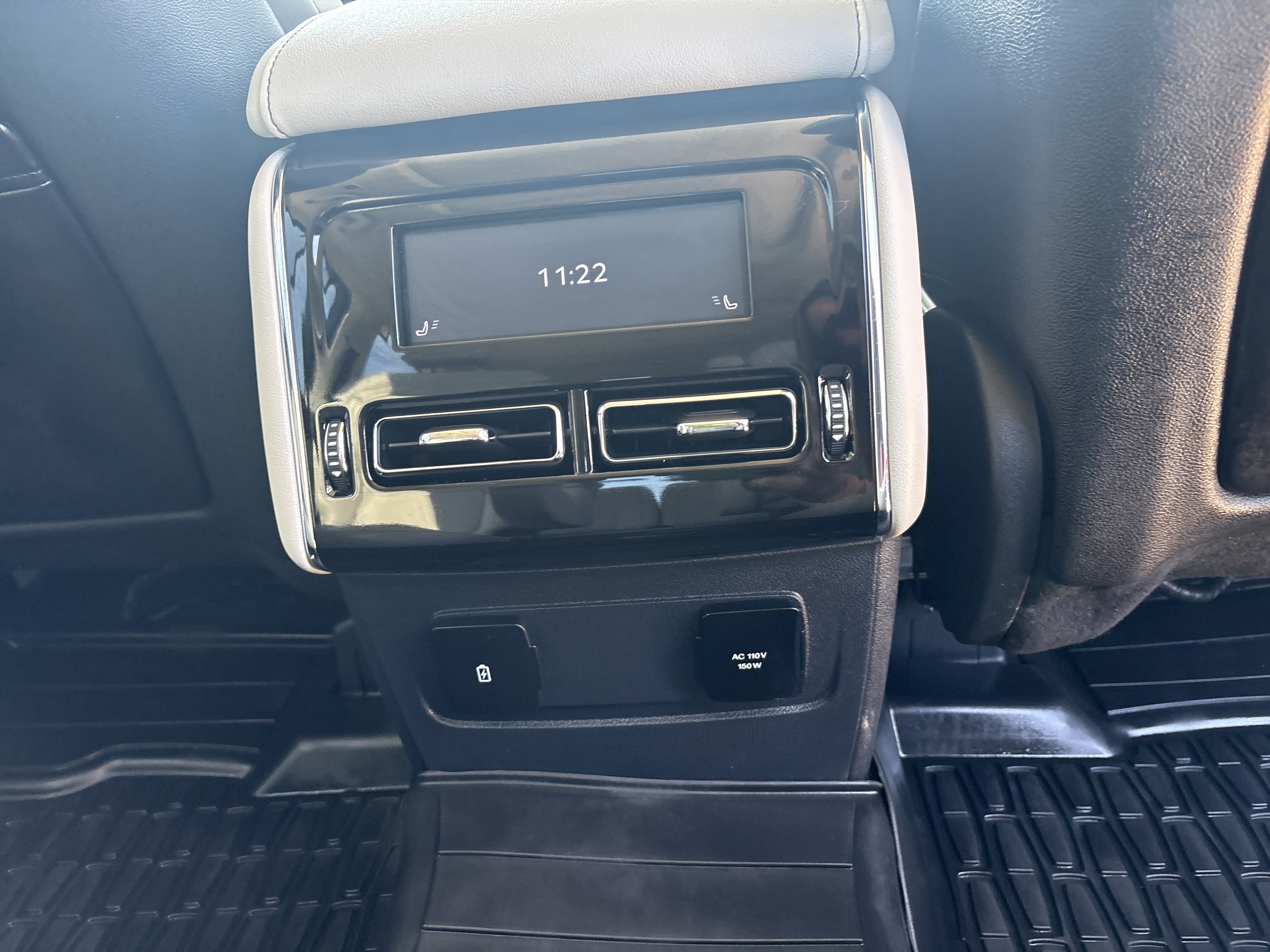 Used 2025 Lincoln Aviator Reserve w/ Equipment Group 201A AWD/4WD image 14