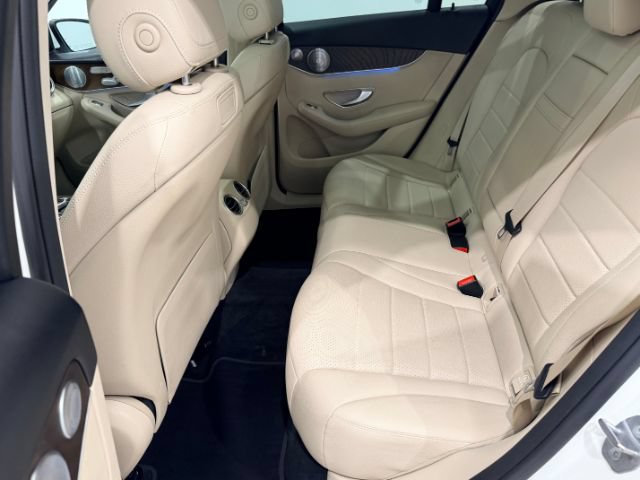Used 2019 Mercedes-Benz GLC 300 4MATIC image 33