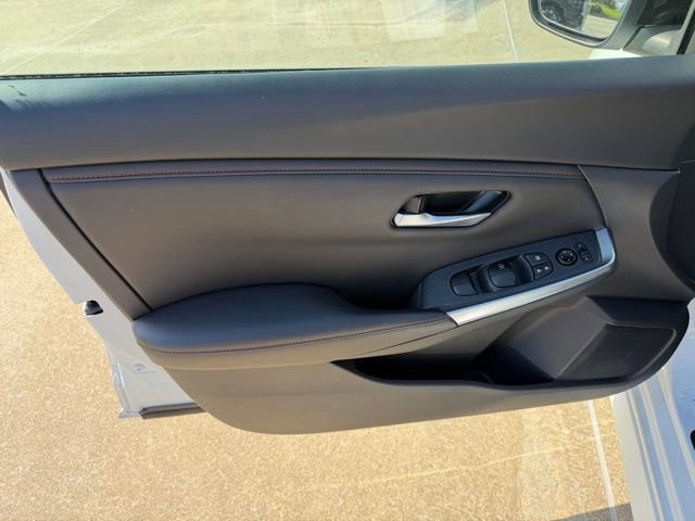 Used 2025 Nissan Sentra SR image 12