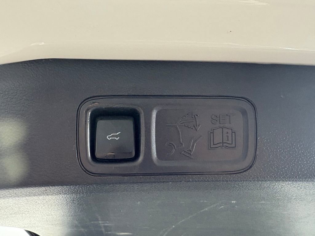 Certified 2024 Ford Expedition Max Platinum image 35