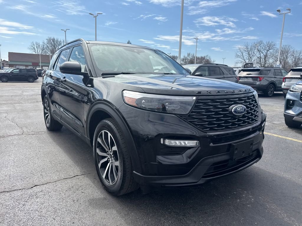 Used 2022 Ford Explorer ST-Line w/ Class IV Trailer Tow Package image 4
