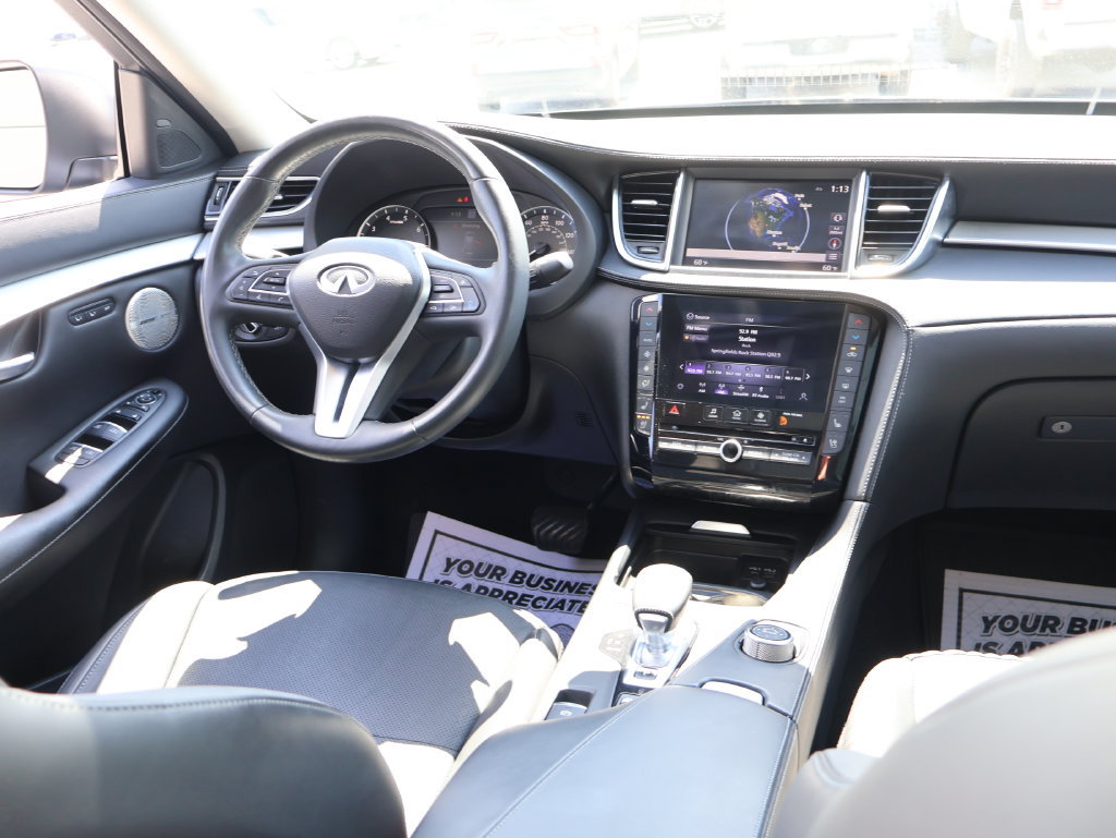 Used 2022 INFINITI QX50 Essential AWD/4WD image 12