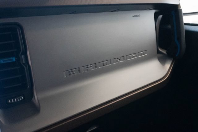 Used 2022 Ford Bronco Outer Banks AWD/4WD image 33
