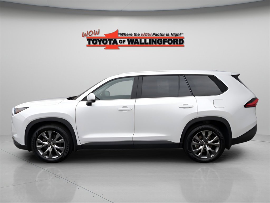 Used 2024 Toyota Grand Highlander Limited image 2