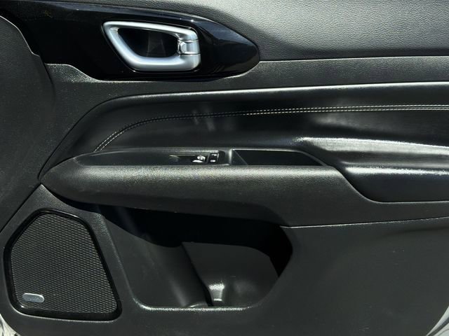 Used 2023 Jeep Compass High Altitude AWD/4WD image 35