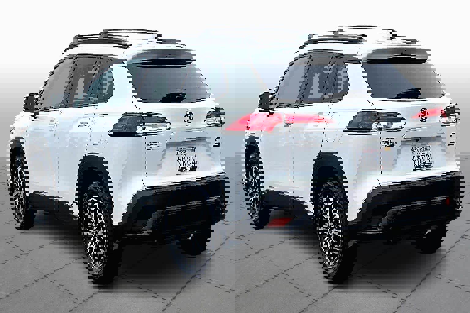 Certified 2024 Toyota Corolla Cross SE image 11