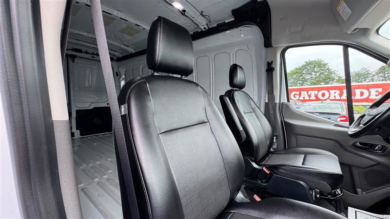 Used 2023 Ford E-Transit Medium Roof RWD image 40
