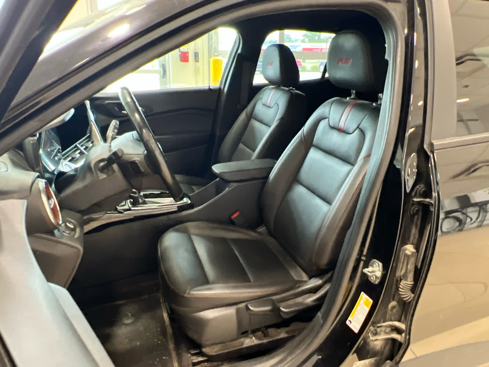 Used 2024 Chevrolet Trax RS w/ Driver Confidence Package FWD image 12