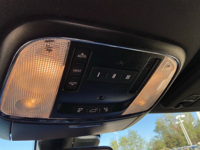 Used 2020 Jeep Grand Cherokee Trailhawk AWD/4WD image 47