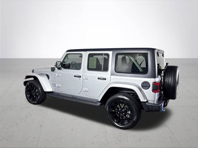 Certified 2022 Jeep Wrangler Unlimited Sahara AWD/4WD image 9