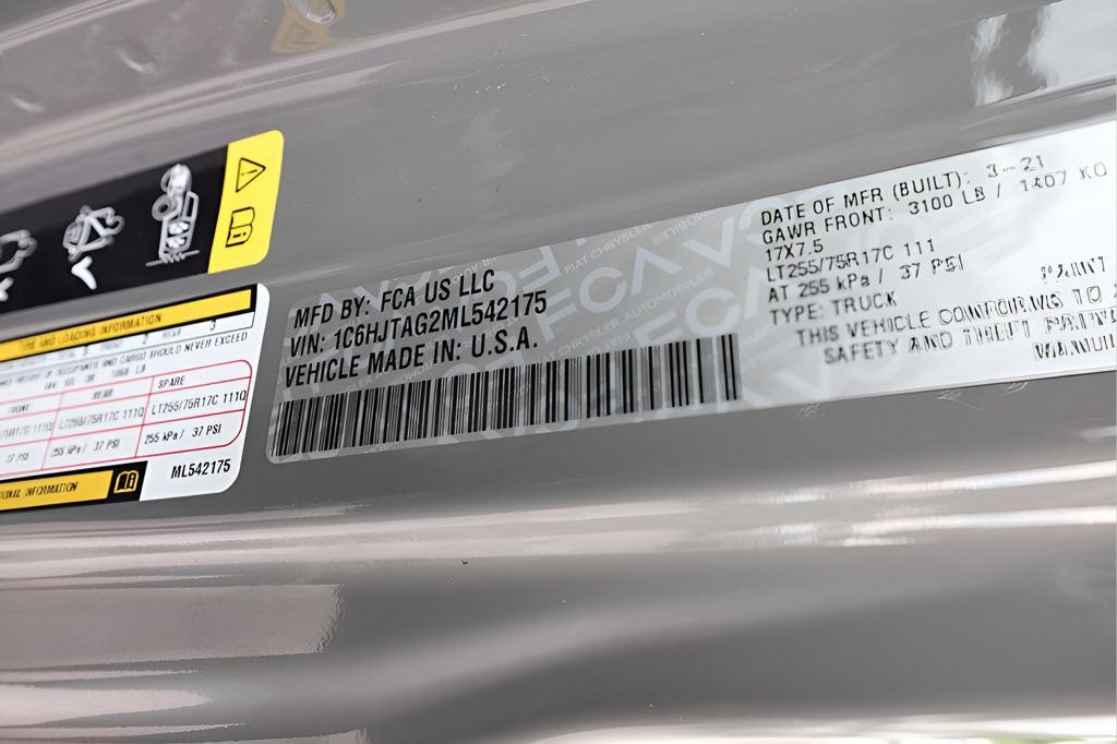 Used 2021 Jeep Gladiator Sport AWD/4WD image 38
