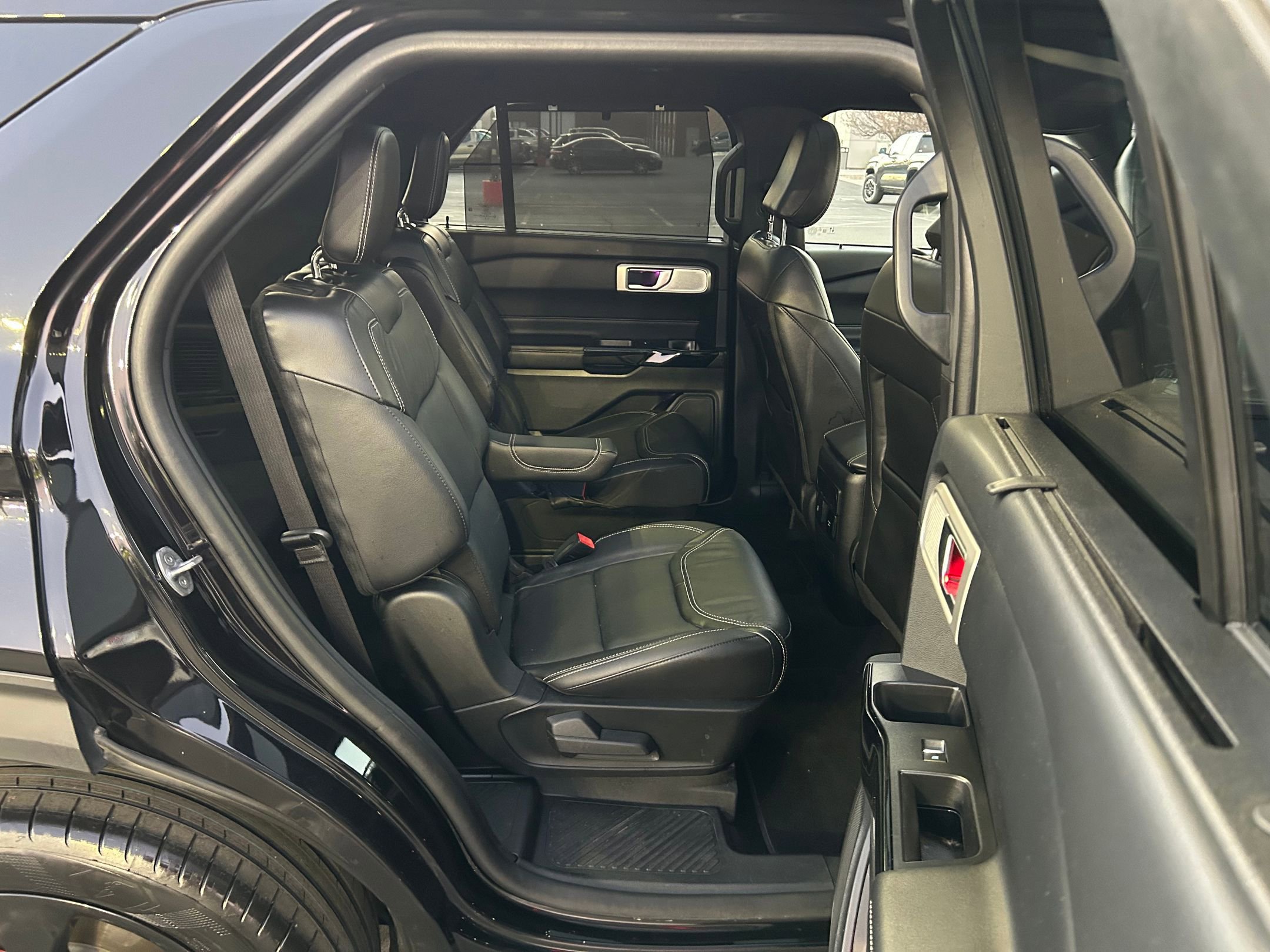 Used 2022 Ford Explorer ST w/ Equipment Group 401A image 27