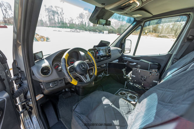 Used 2022 Mercedes-Benz Sprinter 3500 image 22