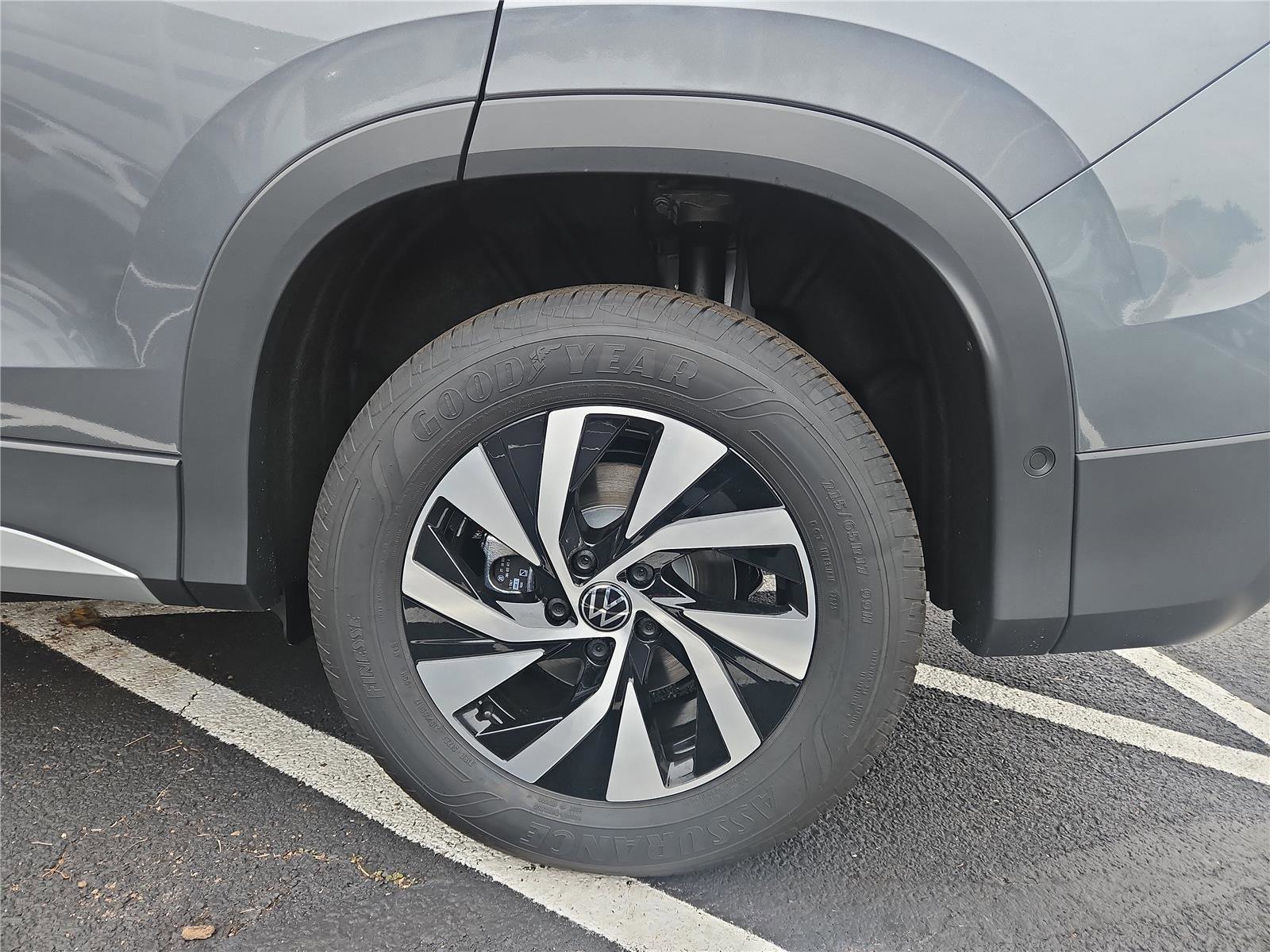 New 2026 Volkswagen Tiguan S image 10