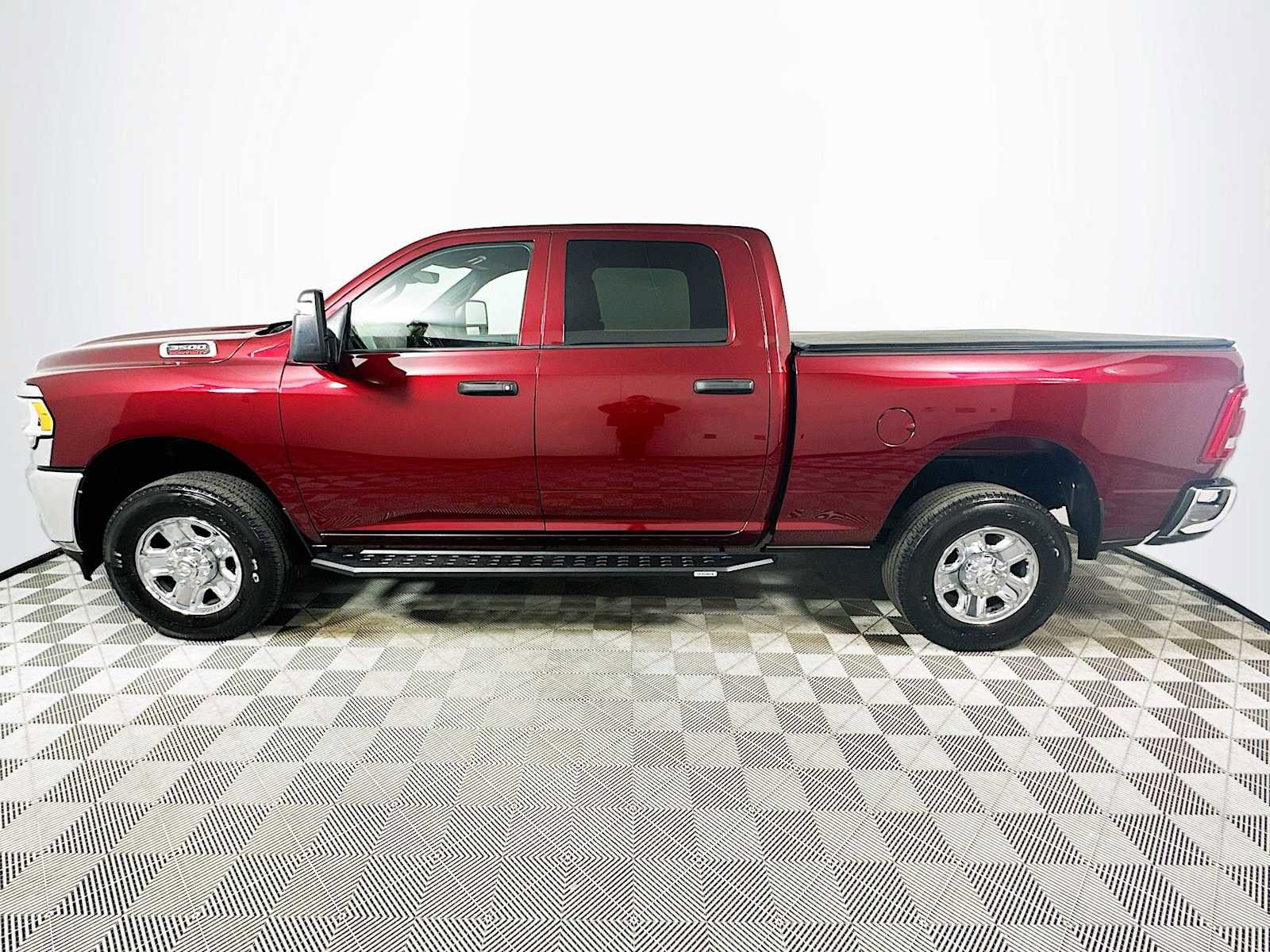 Used 2024 RAM 3500 Tradesman w/ Towing Technology Group image 4
