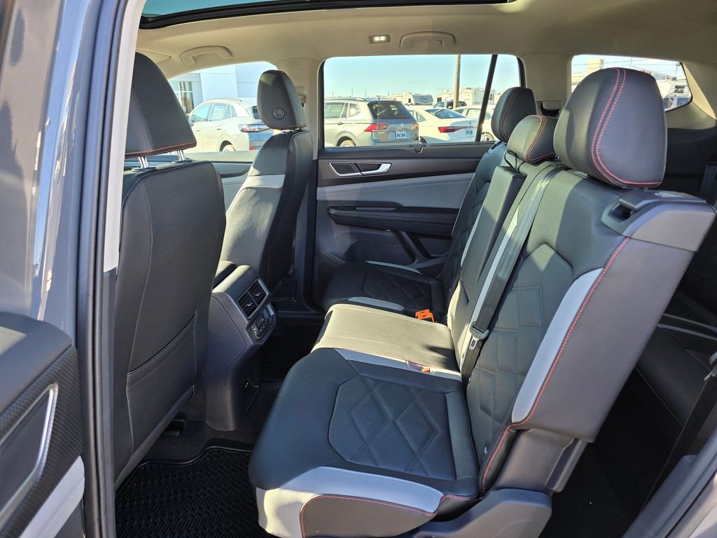 New 2026 Volkswagen Atlas Peak Edition AWD/4WD image 18