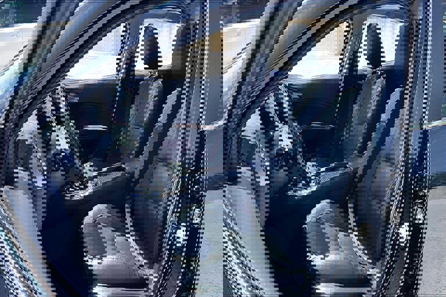 Used 2018 MAZDA MAZDA3 Grand Touring w/ Premium Equipment Package image 8