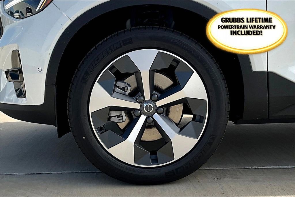 New 2026 Volvo XC40 B4 Plus w/ Protection Package Premier image 25