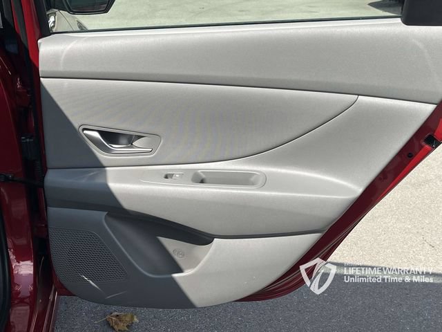 Certified 2025 Hyundai Elantra SEL FWD image 25