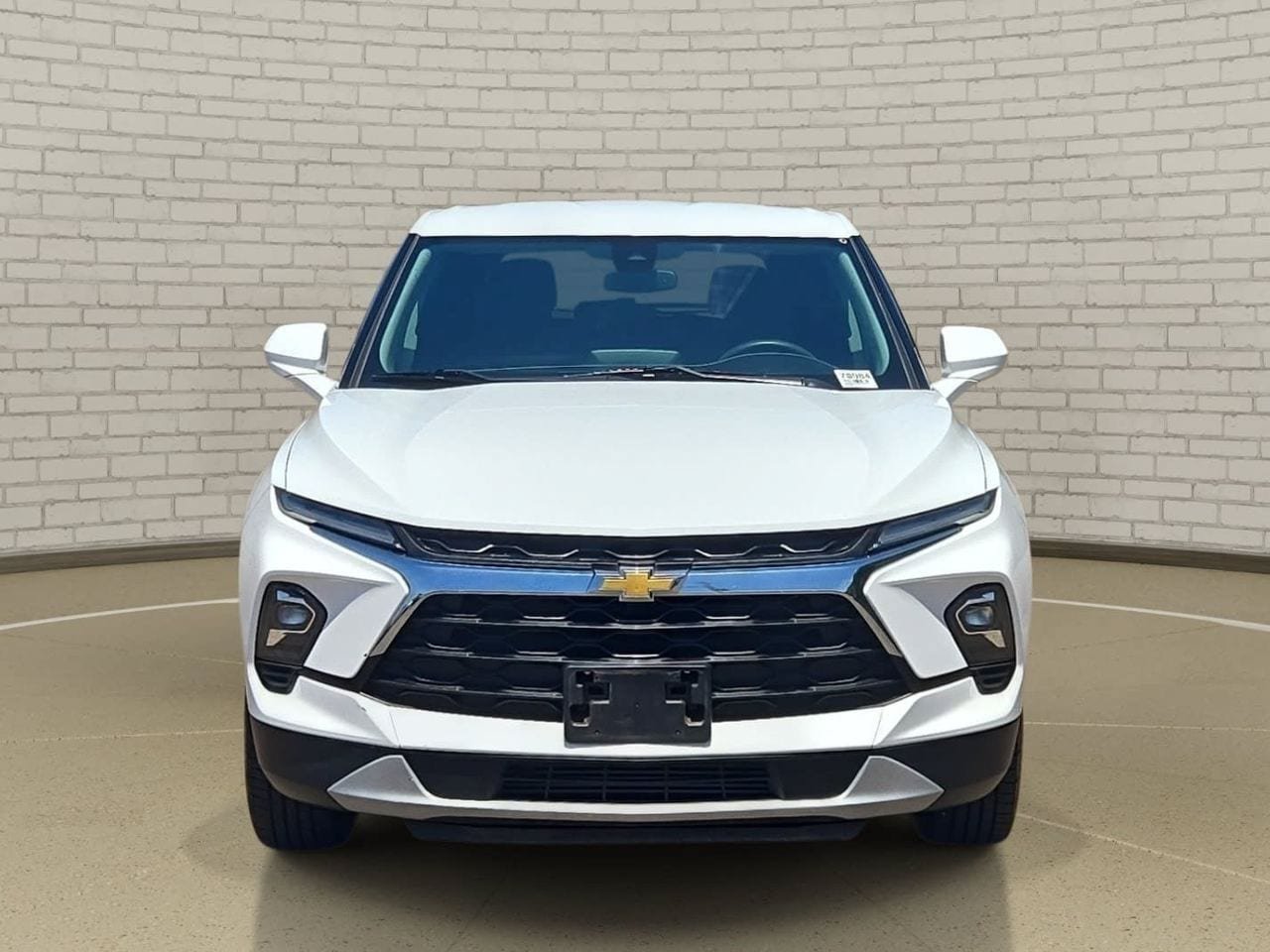 Used 2023 Chevrolet Blazer LT FWD image 2