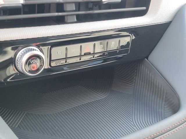 New 2025 Ford Explorer Active w/ Active Comfort Package image 31