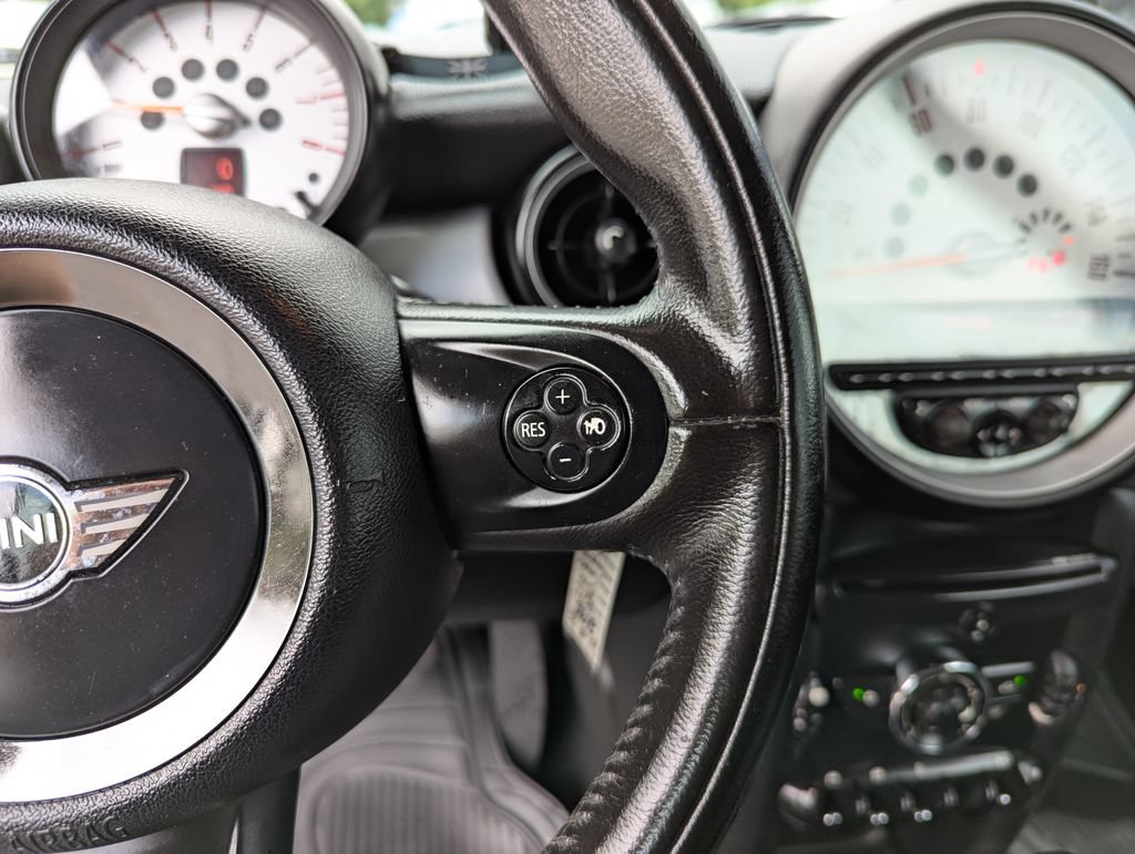 Used 2011 MINI Cooper Convertible FWD image 16